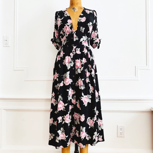 Free People Dresses & Skirts - Free People Floral Dress